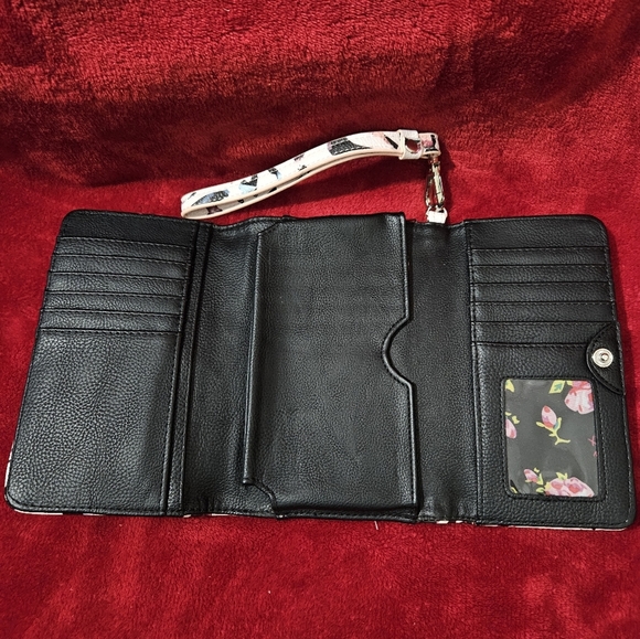 Betsey Johnson Xocelly-B Wristlet Wallet Very Light Pink & Animal Print Tri-fold - Picture 2 of 12